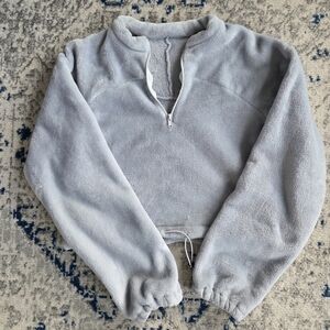 NVGTN Light Gray Women's Cropped Fleece